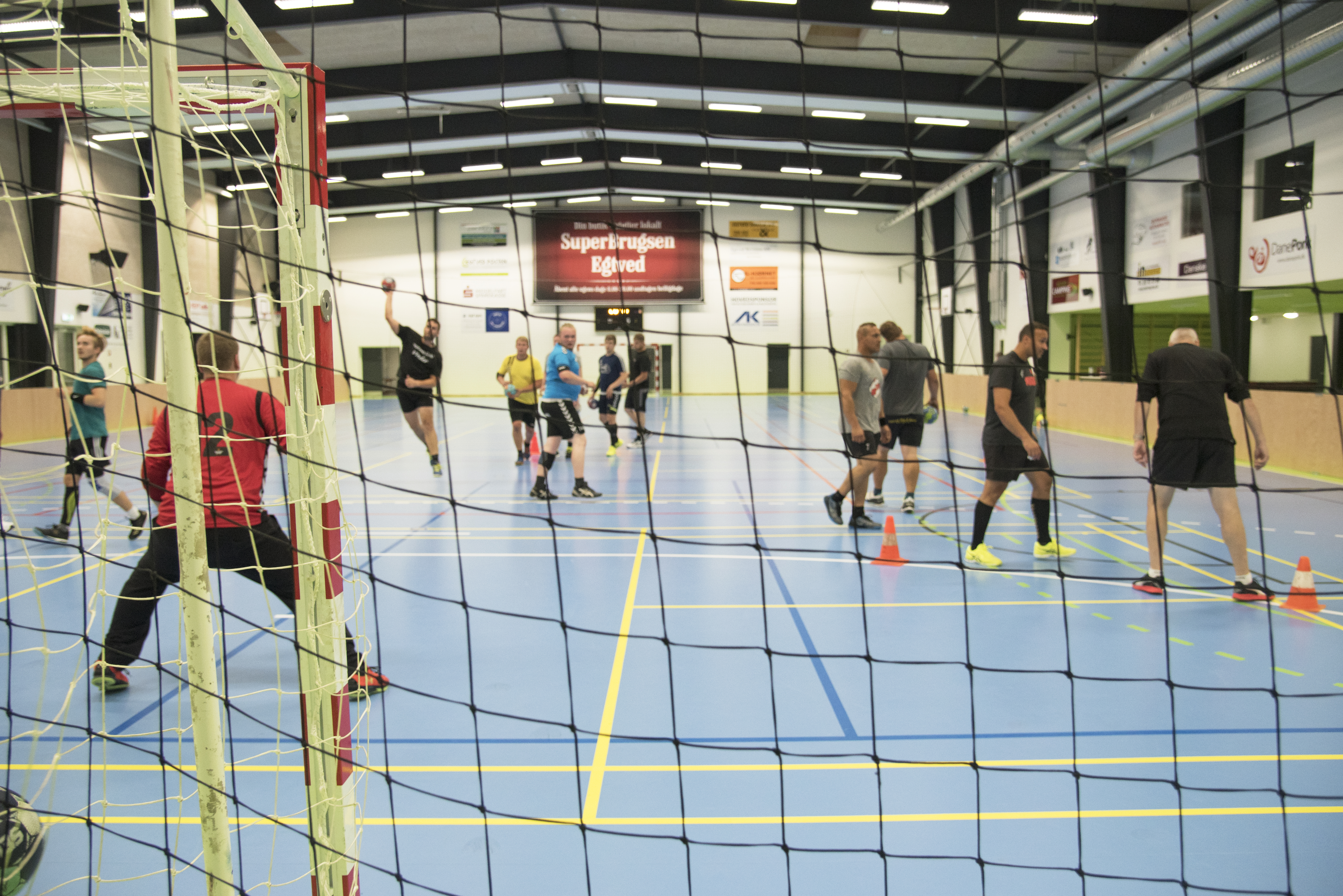 Håndbold i hallen